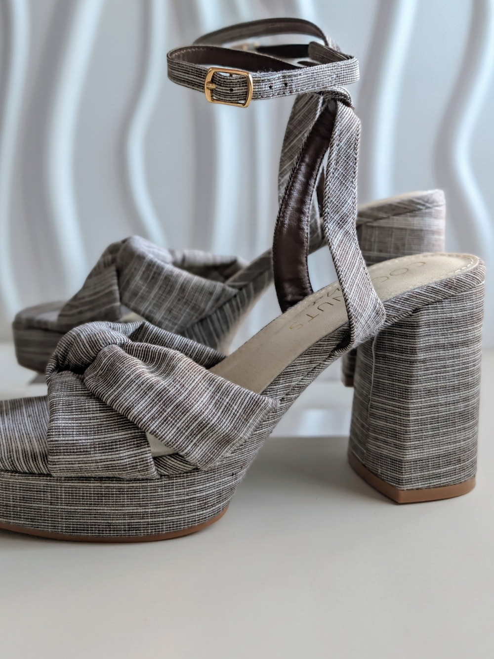 NIB Coconuts by Matisse Genoa Brown Stripe Platform Sandals Size 8